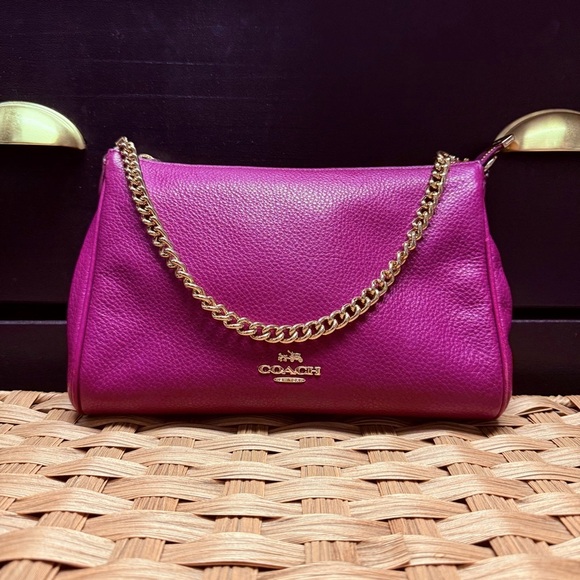 Coach / Bag Raspberry Pink w/Gold Chain & detachable Crossbody Strap - Picture 2 of 12